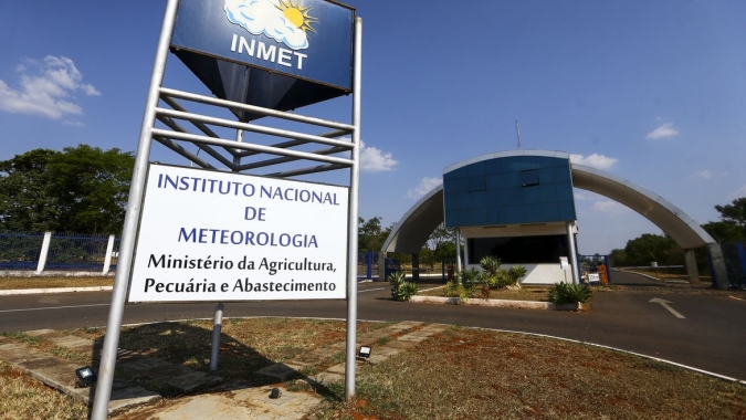 Ministro Carlos Fávaro anuncia reestruturação do Inmet