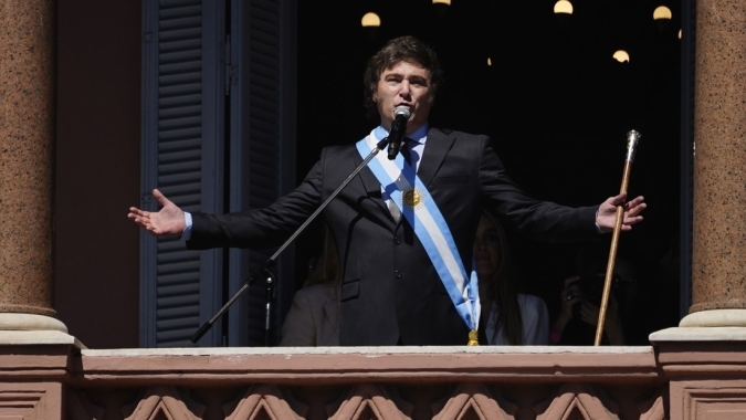 Adiós Peronistas! Milei toma posse, fala em nova era e agro da Argentina espera ansioso por mudanças
