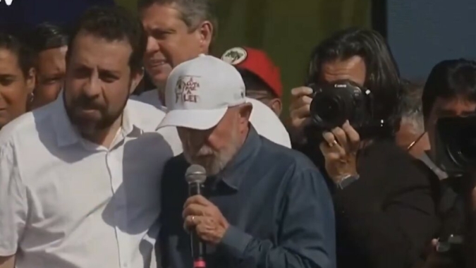 Justiça eleitoral determina remoção de vídeo em que Lula pede votos a Boulos no Dia do Trabalhador