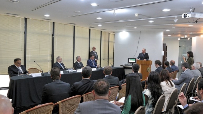 Seminário reúne procuradores, governo e técnicos para debater produção de fertilizantes no Brasil