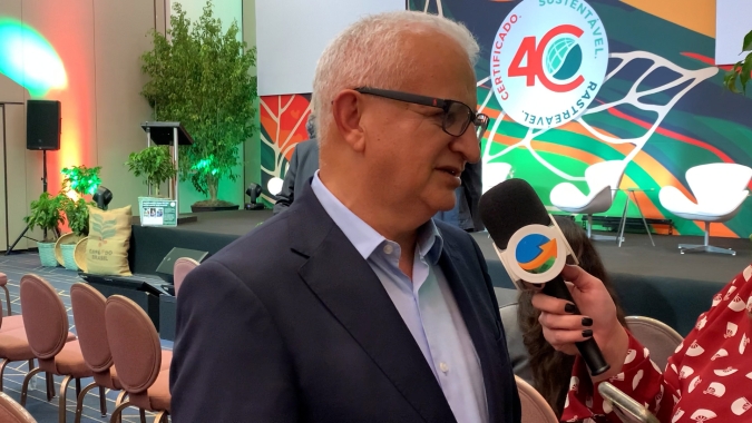 Com 13 milhões de sacas embarcadas até maio, Cecafé enxerga futuro mais positivo com entrada da nova safra