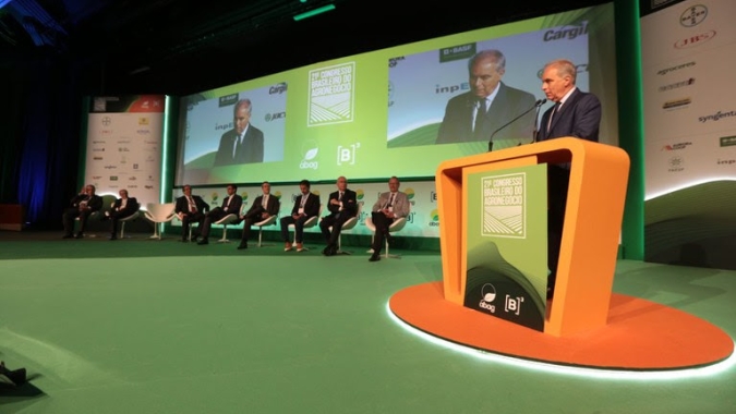 Brasil tem papel importante na sustentabilidade e na segurança alimentar mundial, diz ministro