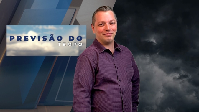 Frente fria passa pelo Rio Grande do Sul e traz chuvas intensas para o estado nesta segunda (23)