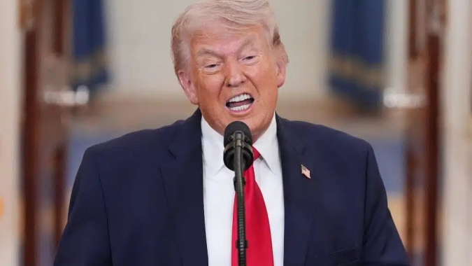 Trump avalia manter bloqueio no Estreito de Ormuz por meses e amplia pressão sobre o Irã