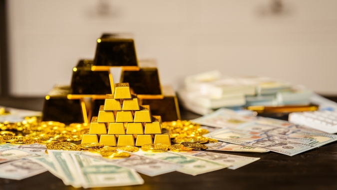Ouro recua após atingir recorde, investidores aguardam dados de inflação dos EUA