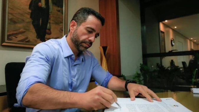 Paulo Dantas é reeleito governador do Alagoas
