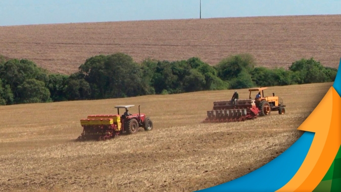 Campos de Júlio/MT paralisa plantio da soja aguardando chuva e chegada de últimos insumos