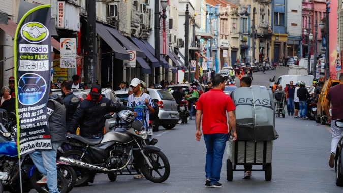 Atividade econômica cai mais do que o esperado em março mas tem alta de 1,3% no 1º tri, mostra BC