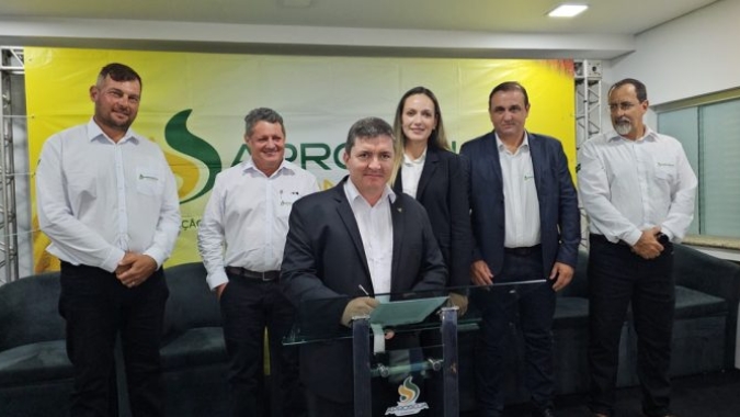 Presidente da Aprosoja-RO destaca a verticalização como estratégia contra as oscilações nos preços durante a solenidade de posse da nova diretoria
