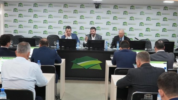 Morosidade na análise de moléculas leva Comissão de Agricultura a cobrar posicionamento do Mapa