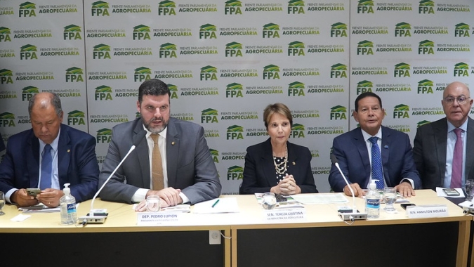 Deputados aprovam projeto que amplia recursos para Seguro Rural