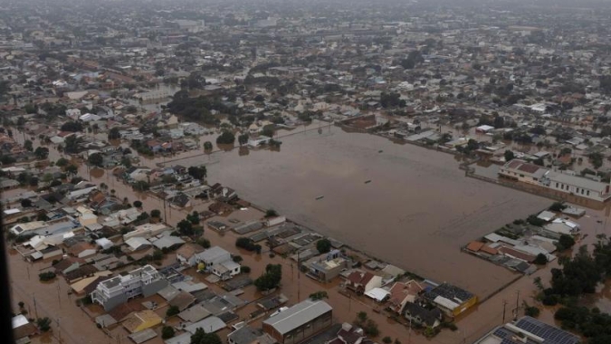 Defesa Civil atualiza balanço das enchentes no RS - 14/5, 9h