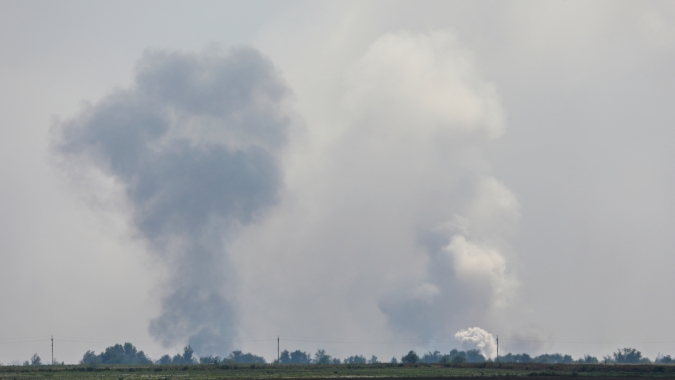 Barragem de Nova Kakhovka, na Ucrânia, é danificada em bombardeio, diz mídia russa