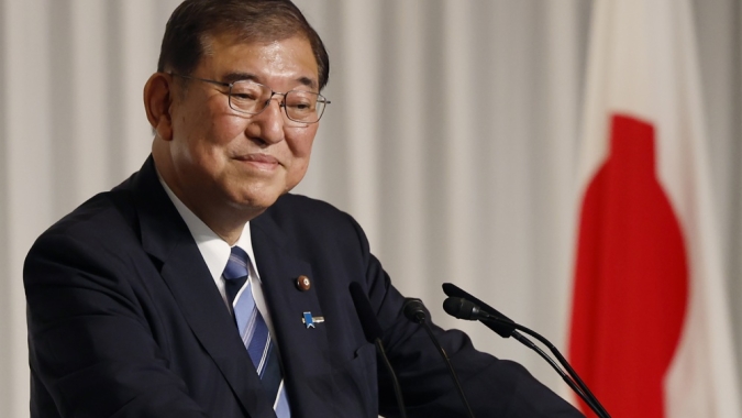 Premiê do Japão demonstra otimismo sobre evitar tarifas dos EUA após conversa com Trump