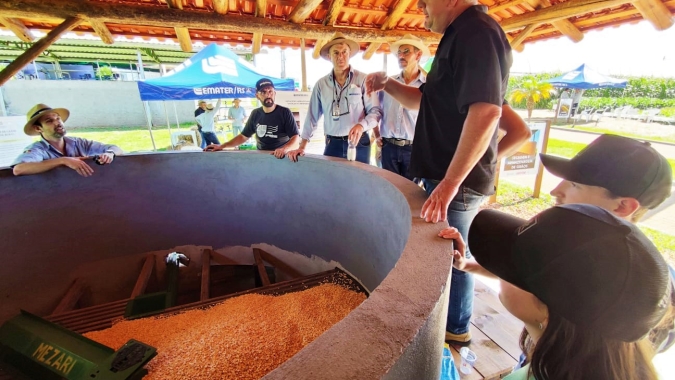 Emater/RS-Ascar apresenta modelo de silo para diferentes perfis de propriedade