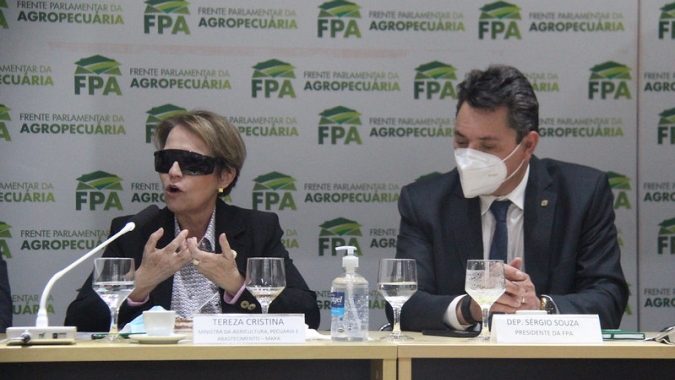 Ministra Tereza Cristina faz balanço da gestão em reunião da FPA
