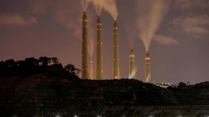 Reino Unido diz que 77 países prometeram na COP26 encerrar gradualmente uso do carvão