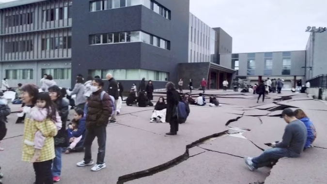 Terremoto no Japão deixa quase 50 mortos; equipes de resgate tentam encontrar sobreviventes