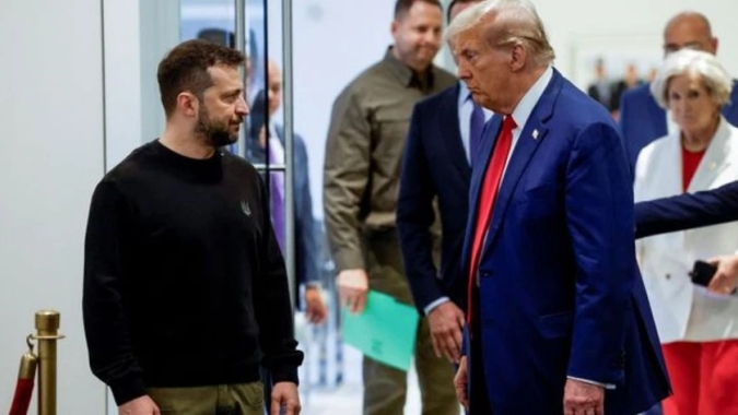 Zelenskiy vai conversar com Trump sobre fim da guerra na Ucrânia no domingo
