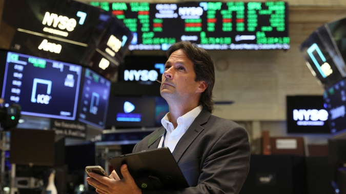 Wall Street fecha em alta com as negociações de paz no Oriente Médio elevando o sentimento