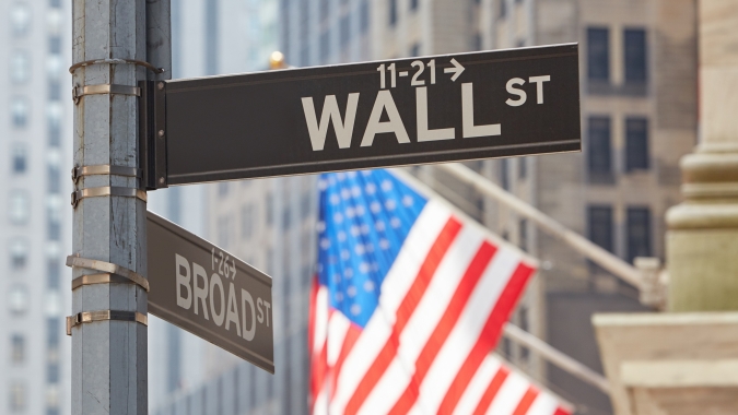 Wall Street sobe com balanços e expectativa por dados de inflação