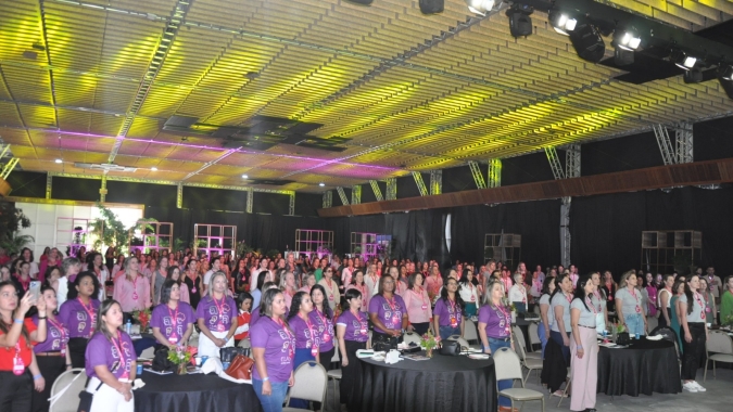 Mulheres do agro debatem realidade da produção agrícola no Brasil durante o 5º ENMCOOP em Florianópolis