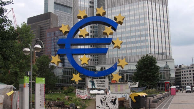 Apoio a grande alta de juros pelo BCE cresce entre autoridades